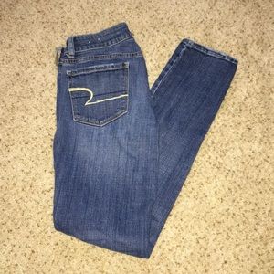 American Eagle straight cut jeans